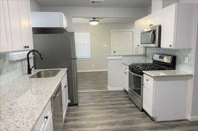 5743 Belvedere St, Houston, TX 77021 - photo 3