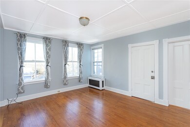 11 Newport Ave unit 2, Newport, RI 02840 - photo 6