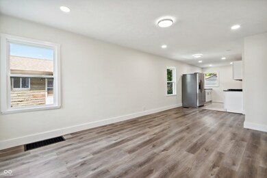 4306 E 16th St, Indianapolis, IN 46201 - photo 7