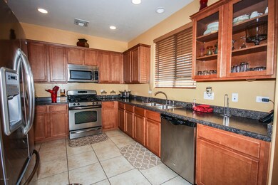 Kitchen 2 (1 of 1)