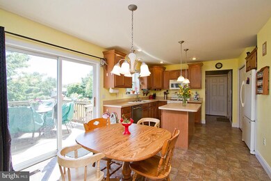 120 N King St, Denver, PA 17517 - photo 5