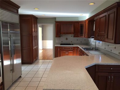 515 Hollydale Dr, Bethel Park, PA 15102 - photo 7