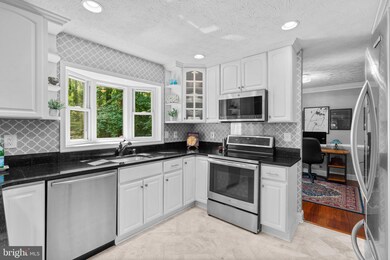 9407 Spring Water Path, Jessup, MD 20794 - photo 6