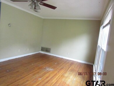 618 618 Beckley St, Kilgore, TX 75662 - photo 2