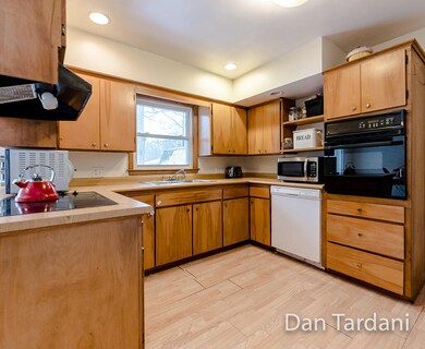 1230Woodhaven08Lores