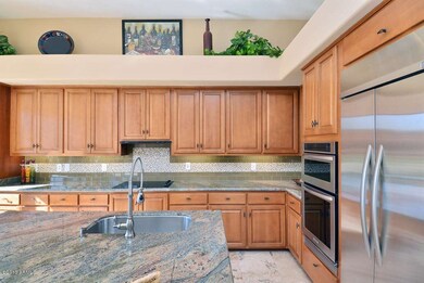 Kitchen 06
