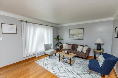 5158 Arch St, Maple Heights, OH 44137 - photo 4