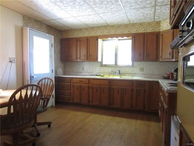 268 E Water St, Coaldale, PA 18218 - photo 6