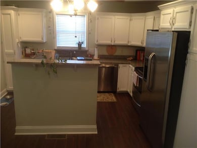 1303 Walker St, Shelbyville, TN 37160 - photo 4