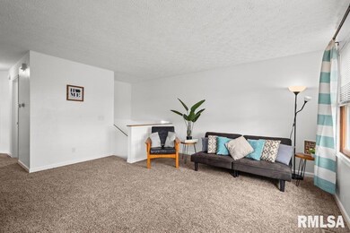 1512 W 48th St, Davenport, IA 52806 - photo 3