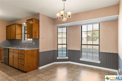 2606 Phyllis Dr, Copperas Cove, TX 76522 - photo 6