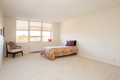 Imperial Towers unit 910, Chestnut Hill, MA 02467 - photo 7