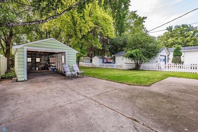 1537 14 1 2 St S, Fargo, ND 58103 - photo 6