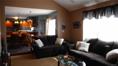 7155 Mallard Ct, Niagara Falls, NY 14304 - photo 5