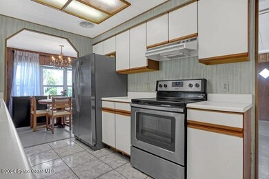 858 Cashew Cir, Sebastian, FL 32976 - photo 5