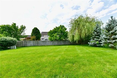 5771 Kensington Cir, Plainfield, IN 46168 - photo 4