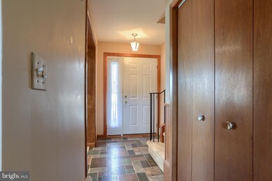 984 E Walnut St, Palmyra, PA 17078 - photo 7