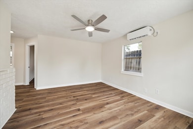 2802 Hardy St unit C, Houston, TX 77009 - photo 4