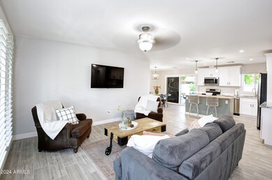 940 E Manhatton Dr, Tempe, AZ 85282 - photo 6