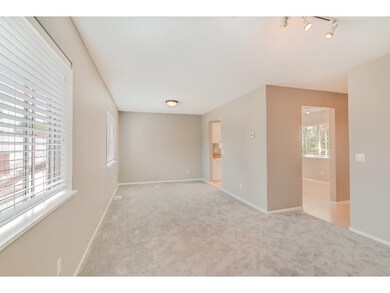 Living/Dining Area