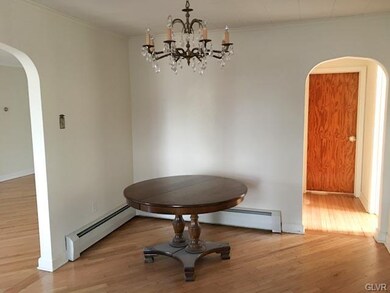 185 Claremont Ave, Tamaqua, PA 18252 - photo 3