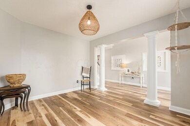 Dining/Office