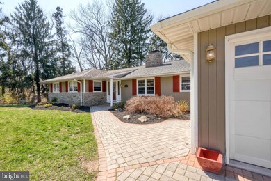 8818 Wolverton Rd, Parkville, MD 21234 - photo 3