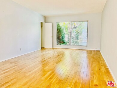 941 N San Vicente Blvd unit 14, West Hollywood, CA 90069 - photo 7