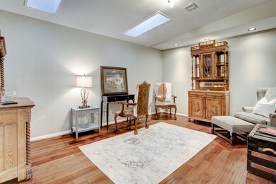 10118 Holly Springs, Houston, TX 77042 - photo 6