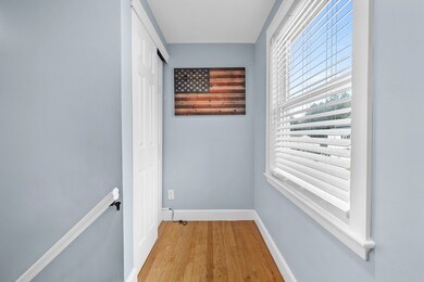 186 Vernon St unit 4, Wakefield, MA 01880 - photo 4