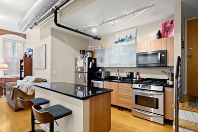 8-14 Newcomb St unit 2, Boston, MA 02118 - photo 2