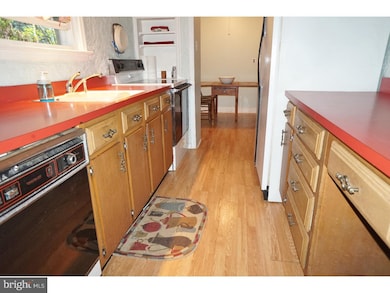 2661 Summit Ave, Broomall, PA 19008 - photo 6