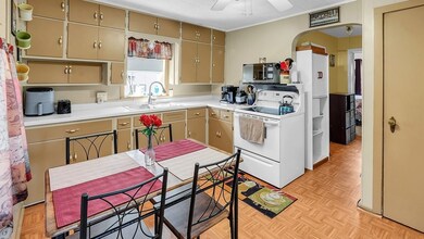 1314 Ellis St, Kewaunee, WI 54216 - photo 4