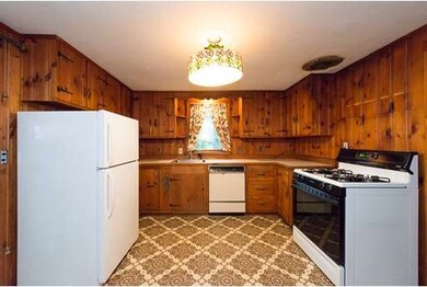 11 Christopher St, Newburyport, MA 01950 - photo 5