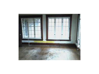 15850 Terrace Rd, Cleveland, OH 44112 - photo 7