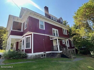 31 Dover St, North Adams, MA 01247 - photo 2