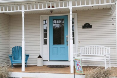 95 Straw Ln, Wakefield, RI 02879 - photo 4