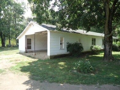 467 Case Rd, Prospect, TN 38477 - photo 2