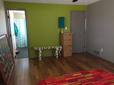 810 S Cassingham Rd, Columbus, OH 43209 - photo 6