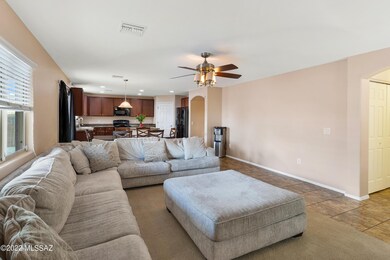 3993 E Lushfield (19)