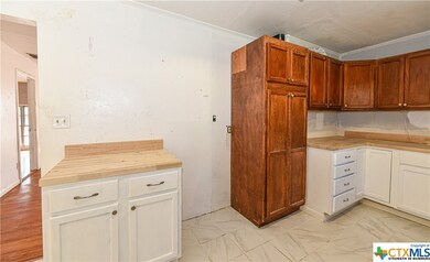 208 N 2nd St, Copperas Cove, TX 76522 - photo 6