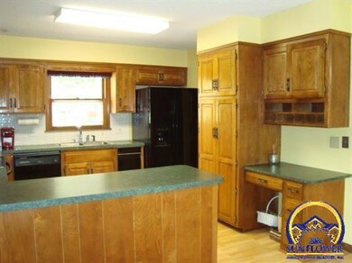 3449 SW Jardine Terrace, Topeka, KS 66611 - photo 4