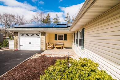 216 Deerfield Ln, Matawan, NJ 07747 - photo 2