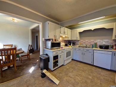 1809 W Uinta St, Evanston, WY 82930 - photo 2