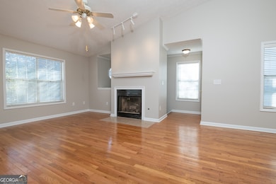 816 Glenleaf Dr unit 816, Norcross, GA 30092 - photo 2