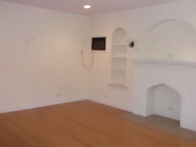 6250 N Washtenaw Ave unit 1N, Chicago, IL 60659 - photo 3