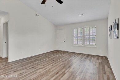 P1222155