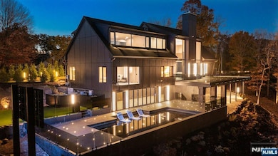 8 Flintlock Ct, Totowa, NJ 07512 - photo 2