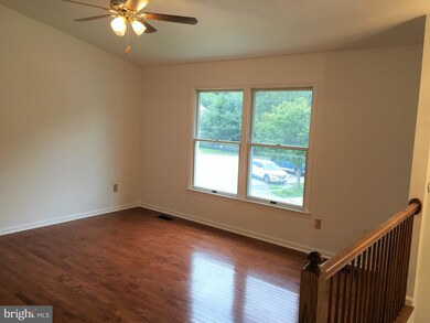 3 Hinesleigh Ct, Parkville, MD 21234 - photo 3