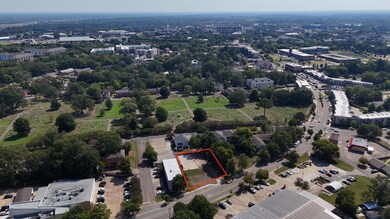 208 Russell St, Starkville, MS 39759 - photo 5